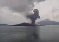 Gunungapi Anak Krakatau Erupsi, Statusnya Siaga