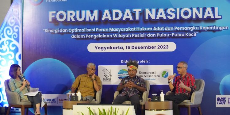 Masyarakat Hukum Adat Dilibatkan Kelola Pesisir dan Pulau Kecil