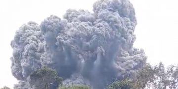 Hujan Abu Marapi, Warga Dihimbau Kurangi Aktivitas Luar Rumah