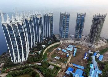 Aktivitas Industri Percepat Penurunan Tanah Kota Jakarta