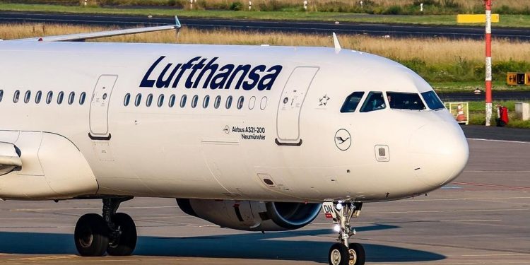 Maskapai Besar Uni Eropa Mulai Terapkan ‘Biaya Lingkungan’