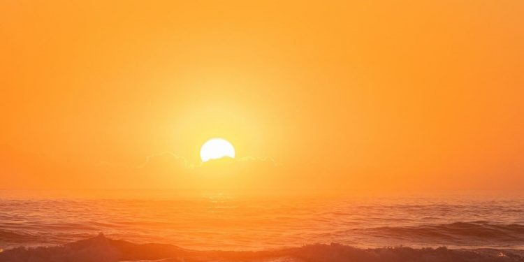 Mewaspadai Kenaikan Suhu Panas di Indonesia hingga 3,5 Derajat Celsius