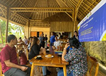 Penggunaan metode penyulingan konvensional yang masih banyak dilakukan oleh pembuat arak Bali ternyata berdampak pada kualitas produk akhir. Hal ini diungkapkan oleh Dr. Made