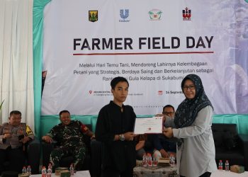 Penyerahan Sertifikat Kelulusan SLKN lagi