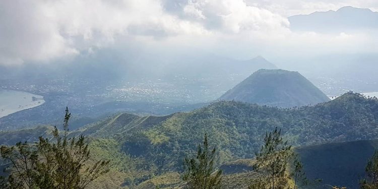 Alert! Gunung Api Iya di Ende Naik Status Waspada