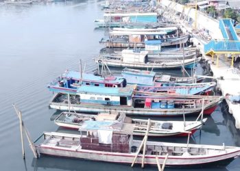 Laut Jakarta Tercemar Limbah Industri, Nelayan Sulit Sejahtera