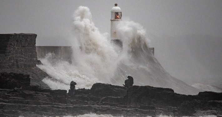Inggris Dilanda Badai Bert, Ribuan Warga Terdampak Banjir