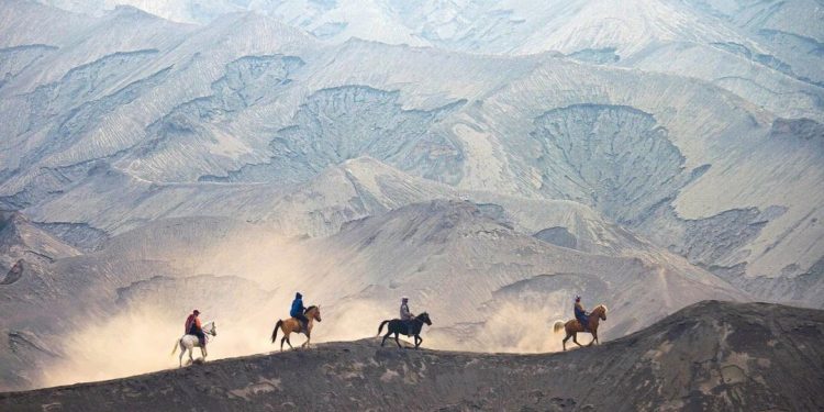 Wisata Kaldera Tengger Ditutup Sementara