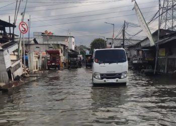 Kawasan Muara Angke, Jakarta Utara Kembali Dilanda Banjir Rob