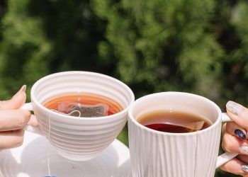 Riset: Mikroplastik dapat Meresap ke dalam Minuman lewat Kantong Teh