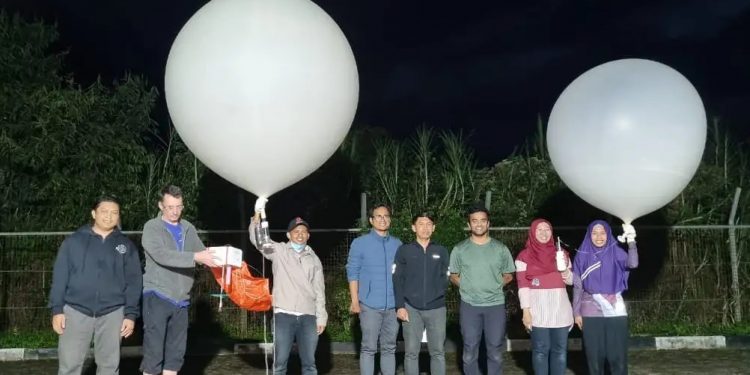 Balon Radiosonde Diluncurkan di Stasiun Bumi dan Observasi Agam, untuk Apa?