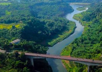 Miris, Sungai Citarum Dijadikan Tempat Pembuangan Limbah Medis