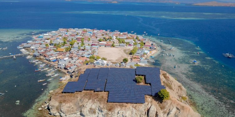 IRENA Sebut Indonesia Berperan Strategis dalam Transisi Energi di ASEAN