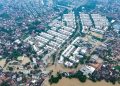 Kota Bekasi Lumpuh Diterjang Banjir